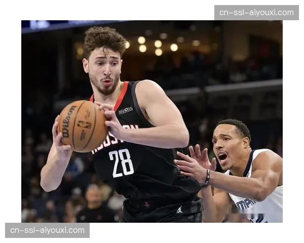 灰熊亨德里克斯空间利用 威尔斯侧翼切入创造得分机会 灰熊亨德里克斯空间利用 威尔斯侧翼切入创造得分机会